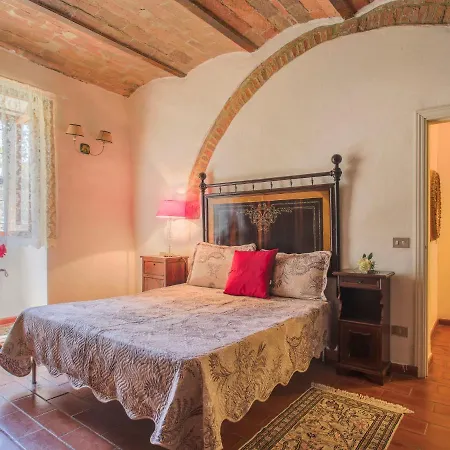 Fattoria Petraglia - Loggiato By Interhome