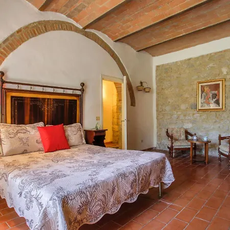 Fattoria Petraglia - Loggiato By Interhome * Monteriggioni