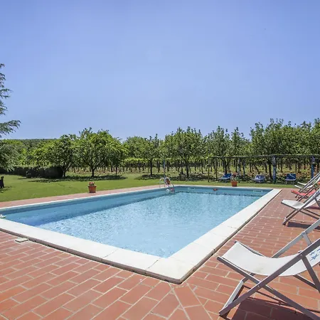 Lägenhet Fattoria Petraglia - Loggiato By Interhome Monteriggioni