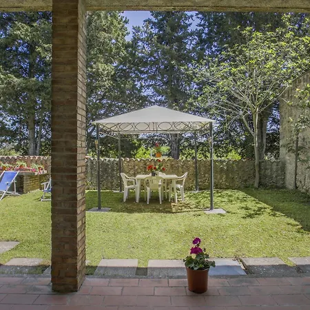 Fattoria Petraglia - Loggiato By Interhome Monteriggioni