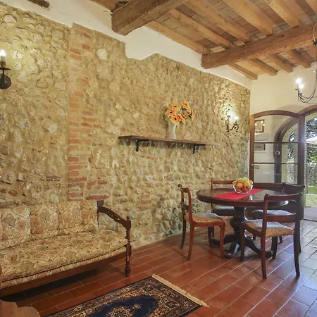 Fattoria Petraglia - Loggiato By Interhome * Monteriggioni
